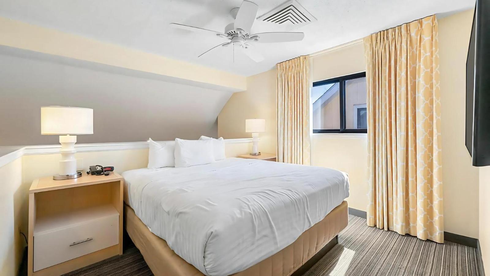 โซเนสตา อีเอส สวีท ชารอนวิลล์ เวสต์ Hotel ภายนอก รูปภาพ