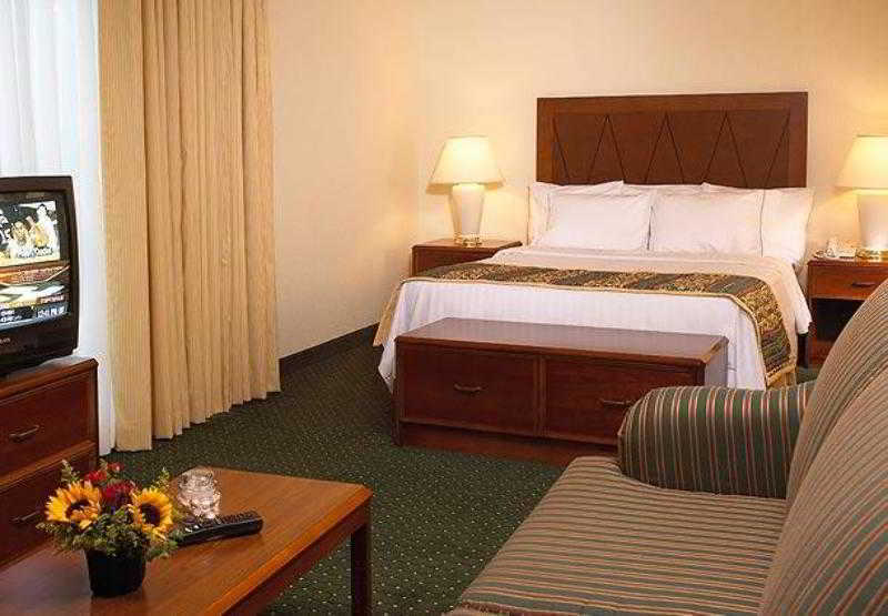 โซเนสตา อีเอส สวีท ชารอนวิลล์ เวสต์ Hotel ห้อง รูปภาพ